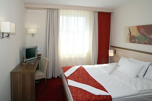 Gyor Hotel Famulus - double room in Gyor - 4 star hotel Famulus, business hotel in Gyor